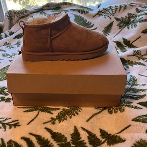 Ugg women’s classic ultra mini